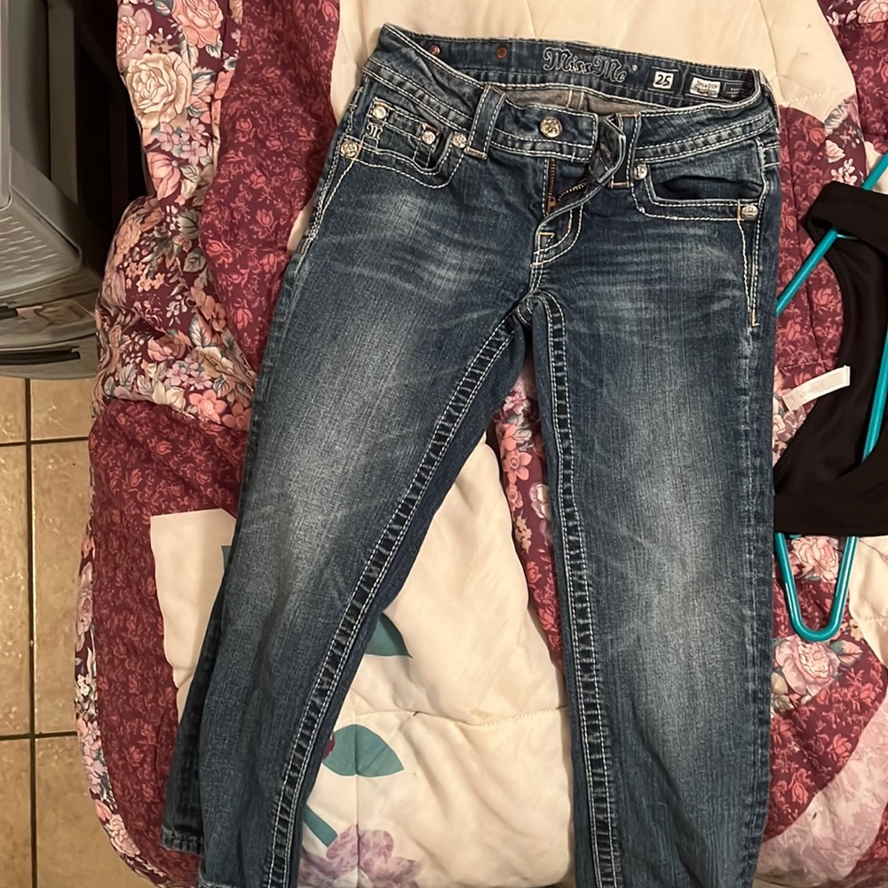 Miss me size 25 capri